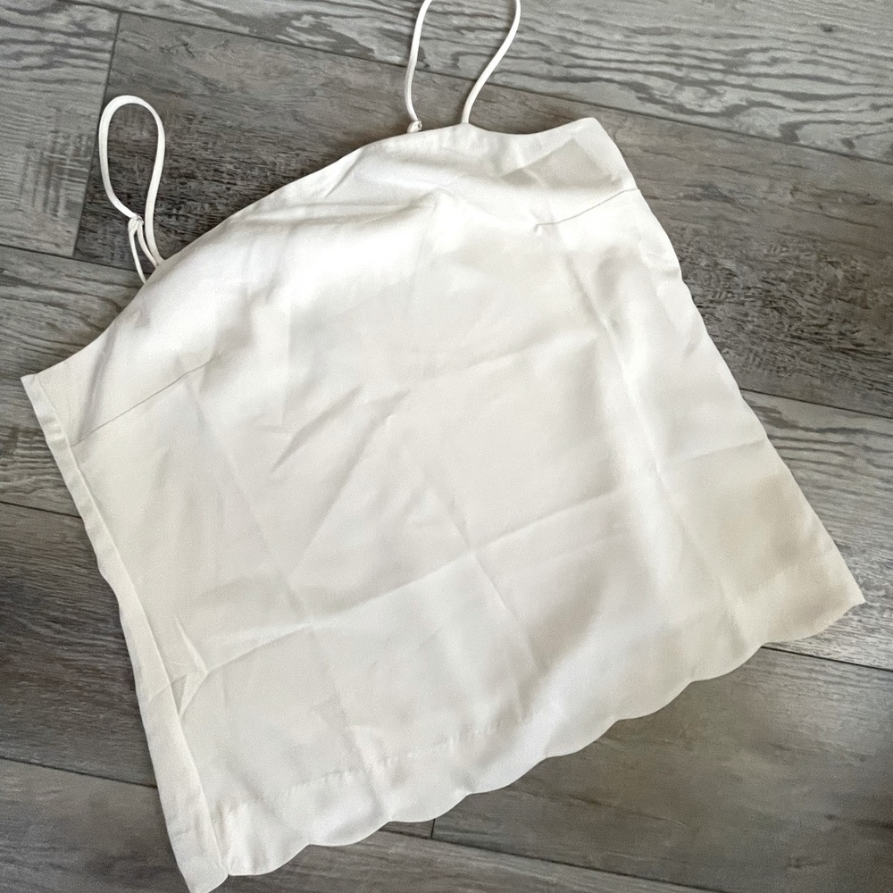 NWOT Cream Scallop Tank